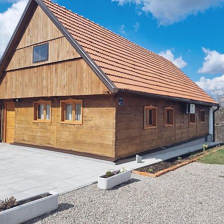 Ruralna Kuca Za Odmor Kablarovo Brdo Casa de hóspedes Krnjak Exterior foto