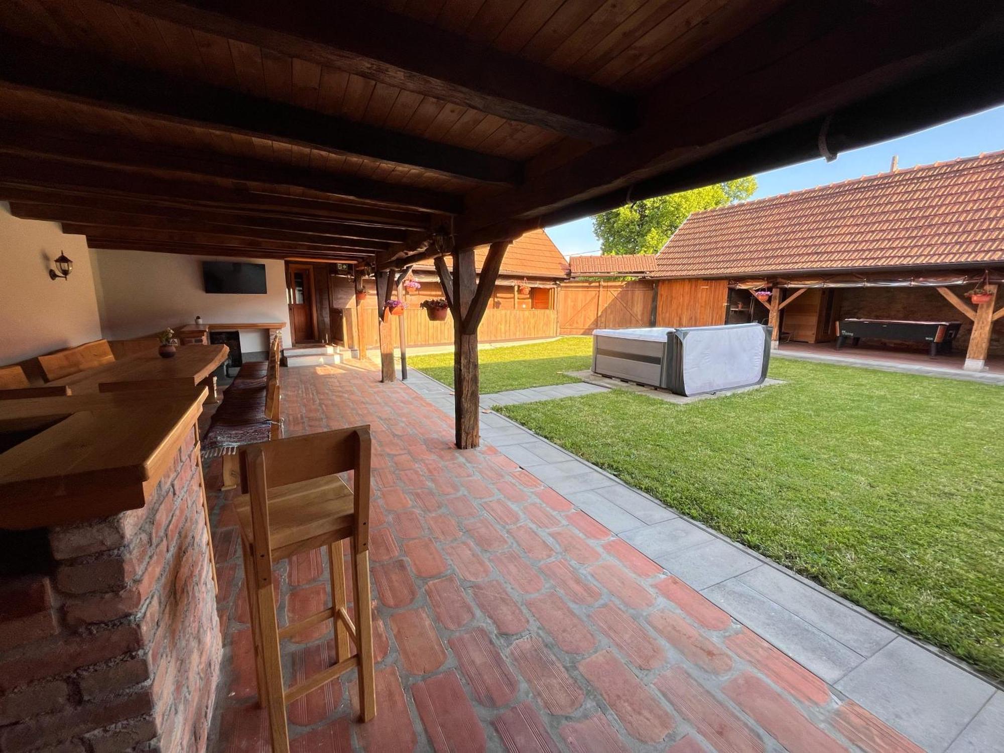 Ruralna Kuca Za Odmor Kablarovo Brdo Casa de hóspedes Krnjak Exterior foto